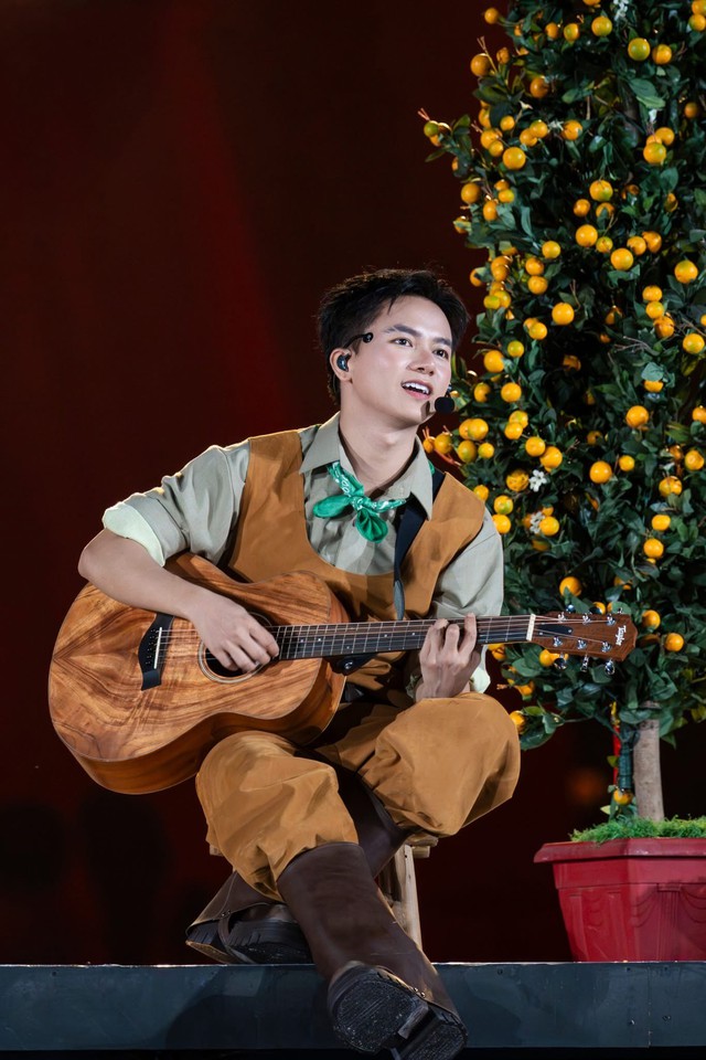 B&ugrave;i C&ocirc;ng Nam giữ k&yacute; ức tết bằng &acirc;m nhạc- Ảnh 1.