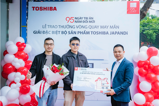 Toshiba Việt Nam lan tỏa h&agrave;nh tr&igrave;nh tri &acirc;n 95 năm, trao tặng hơn 2.400 phần qu&agrave; - Ảnh 2.
