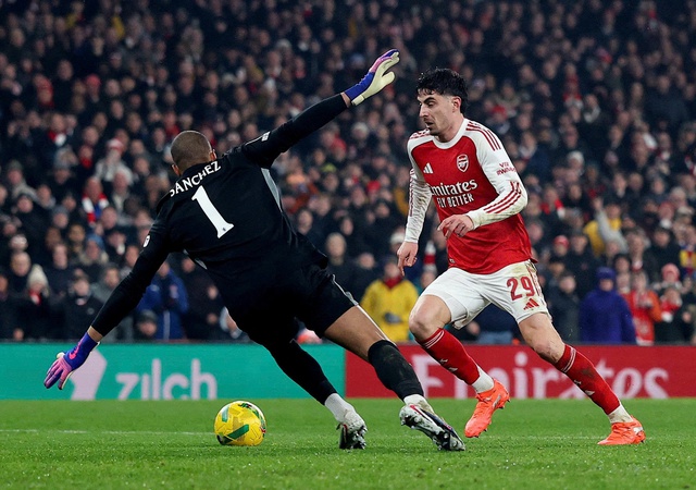 Arsenal đứng trước 'm&ugrave;a gặt'- Ảnh 1.