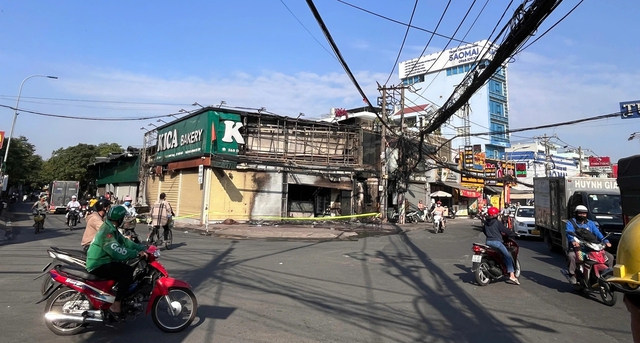 Ch&aacute;y lớn tiệm b&aacute;nh ngọt nổi tiếng ở TP.HCM - Ảnh 3.