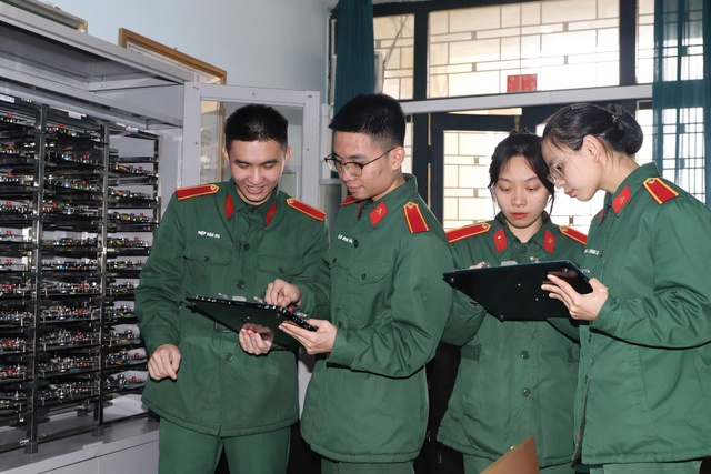 Bộ Quốc ph&ograve;ng sẽ tổ chức kỳ thi QDA để tuyển sinh cho trường qu&acirc;n đội - Ảnh 1.