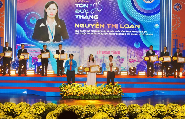 Chỉ c&oacute; 1 nữ kỹ sư trong 11 lao động đạt giải thưởng T&ocirc;n Đức Thắng- Ảnh 1.