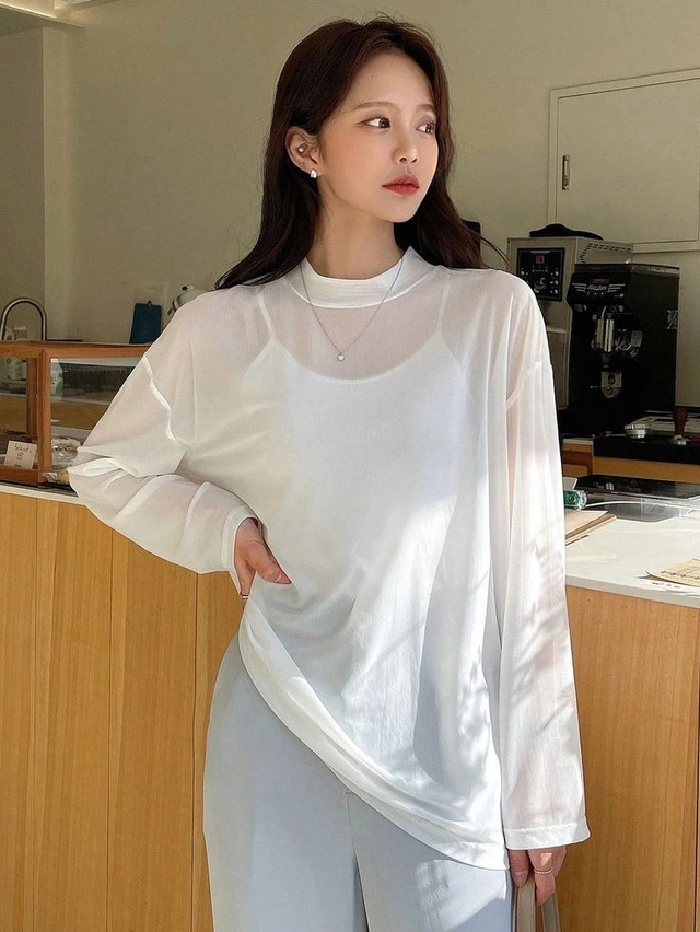 Áo sheer phối ngoài áo hai dây, tôn nét quyến rũ đầy kín đáo- Ảnh 8.