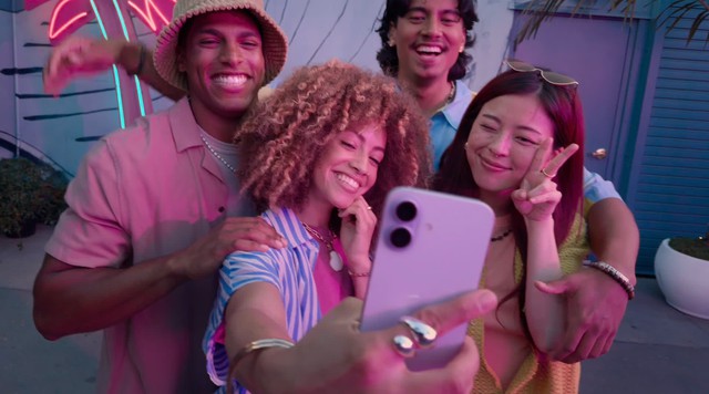 Cuộc chơi camera trước smartphone sắp c&oacute; thay đổi lớn - Ảnh 1.