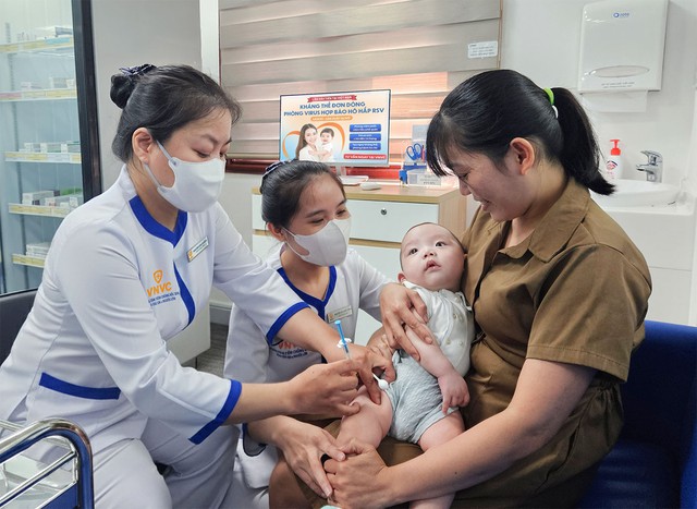 Ti&ecirc;m ph&ograve;ng RSV sớm, ch&igrave;a kh&oacute;a gi&uacute;p giảm g&aacute;nh nặng bệnh tật cho trẻ dưới 1 tuổi  - Ảnh 5.