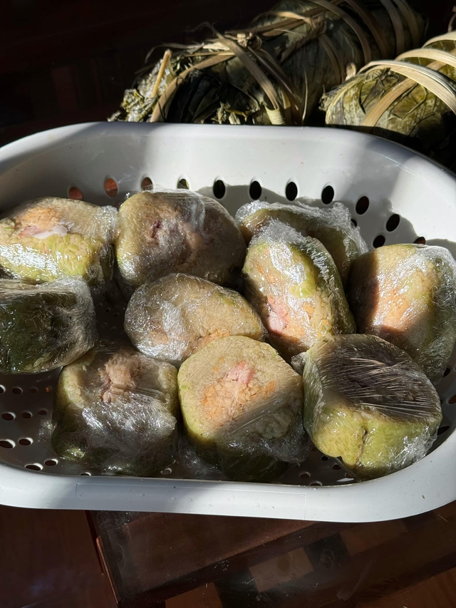 Mẹo bảo quản b&aacute;nh chưng ngon sau tết, c&aacute;ch l&agrave;m đơn giản kh&ocirc;ng phải ai cũng biết - Ảnh 2.
