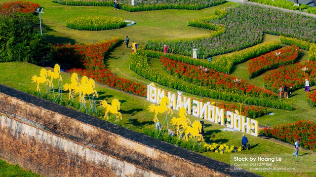 Linh vật ngựa v&agrave; long m&atilde; xứ Huế c&ugrave;ng th&agrave;nh ngữ 'ngựa Thượng Tứ' &iacute;t người biết- Ảnh 10.