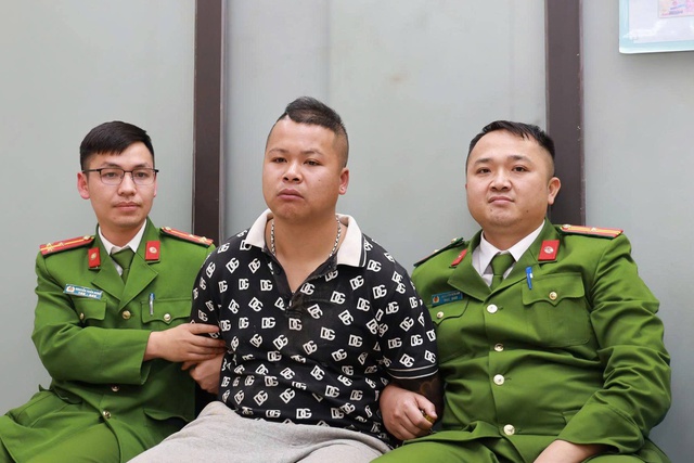 Nghi phạm cướp ng&acirc;n h&agrave;ng ở L&agrave;o Cai đang điều trị bệnh t&acirc;m thần - Ảnh 1.