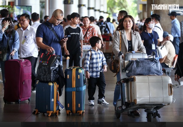 Kỷ lục hơn 1.000 chuyến bay/ng&agrave;y ở T&acirc;n Sơn Nhất Tết B&iacute;nh Ngọ: Kh&aacute;ch lưu &yacute; g&igrave;?- Ảnh 2.