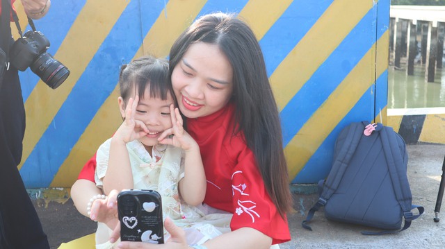 Mang xu&acirc;n đến c&aacute;c DK1: Hậu phương của l&iacute;nh nh&agrave; gi&agrave;n- Ảnh 4.