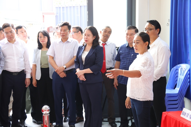 Ph&oacute; chủ tịch nước V&otilde; Thị &Aacute;nh Xu&acirc;n kiểm tra c&ocirc;ng t&aacute;c bầu cử tại L&acirc;m Đồng- Ảnh 3.