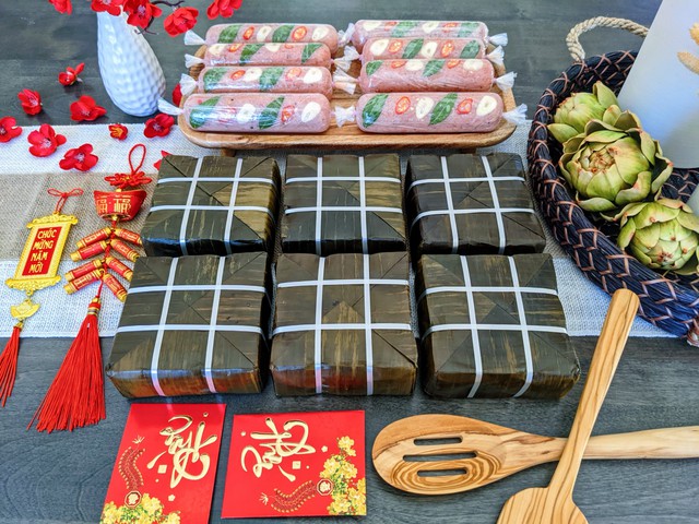 Những chiếc b&aacute;nh chưng vu&ocirc;ng vắn, th&iacute;ch mắt của mẹ Việt ở Mỹ nhờ khu&ocirc;n đặc biệt - Ảnh 8.