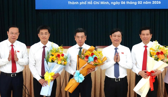 &Ocirc;ng Nguyễn Văn Dũng l&agrave;m Ph&oacute; chủ tịch HĐND TP.HCM - Ảnh 1.