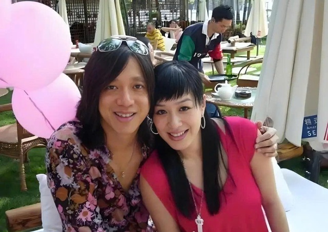 Trải qua ba lần kết h&ocirc;n, Chung Lệ Đề giờ c&ograve;n lại g&igrave;? - Ảnh 1.