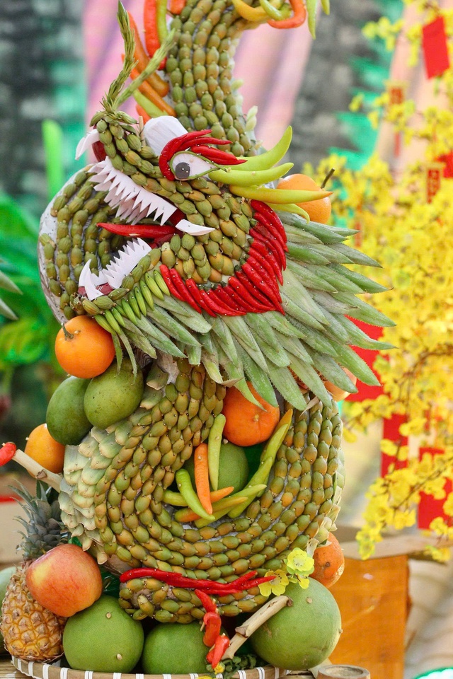 Độc lạ những tác phẩm nghệ thuật tỉa trái cây tại Hội chợ mùa xuân 2026- Ảnh 11.