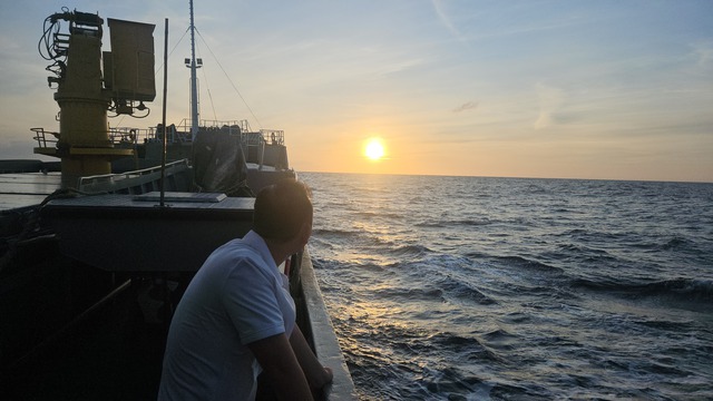 M&ecirc; mẩn đ&oacute;n b&igrave;nh minh v&agrave; ho&agrave;ng h&ocirc;n gần nh&agrave; gi&agrave;n DK1- Ảnh 3.