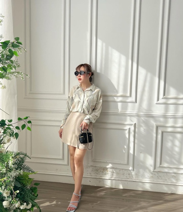 Trang phục họa tiết vân đá mang nét thanh tao ngày xuân- Ảnh 4.