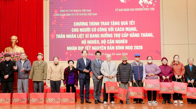 Toyota Việt Nam lan tỏa Tết y&ecirc;u thương đến người d&acirc;n tỉnh Ph&uacute; Thọ- Ảnh 1.