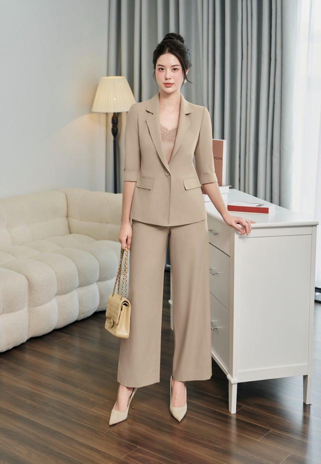 Trang phục tông màu be mang đến vẻ đẹp bền vững- Ảnh 6.