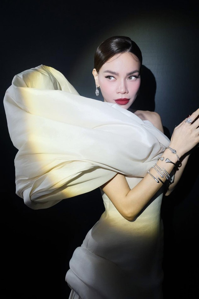 Hồ Ngọc H&agrave; chia sẻ về đời nghệ sĩ v&agrave; h&ocirc;n nh&acirc;n vi&ecirc;n m&atilde;n b&ecirc;n Kim L&yacute; - Ảnh 6.