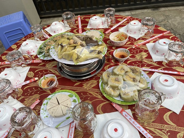 Cả x&oacute;m tổ chức tất ni&ecirc;n: Duy tr&igrave; suốt 16 năm, mỗi hộ g&oacute;p một m&oacute;n  - Ảnh 4.