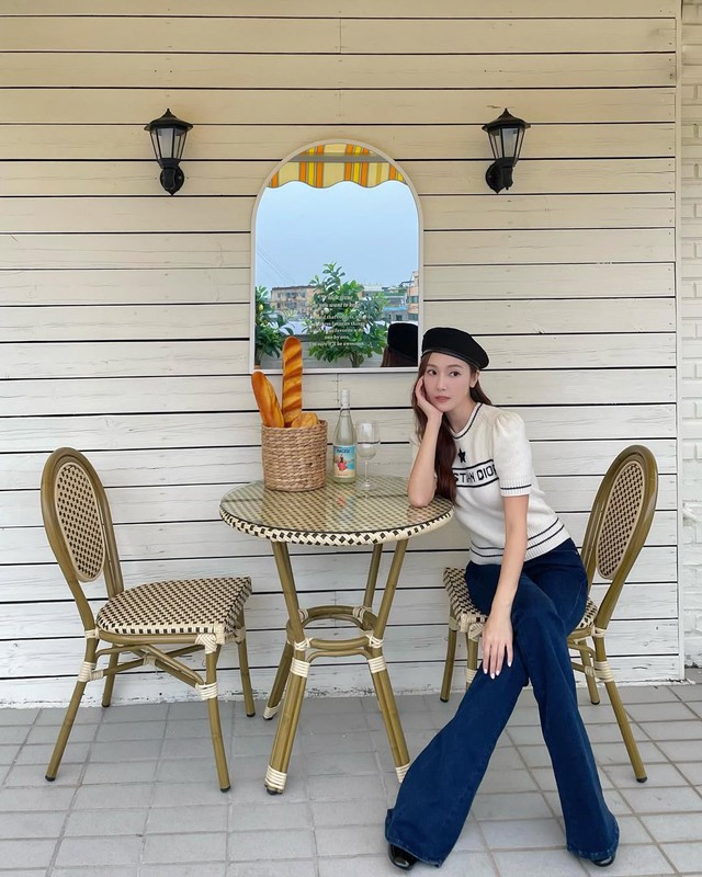 Mũ nồi điểm xuyết cho trang phục dạo phố thêm cá tính- Ảnh 7.