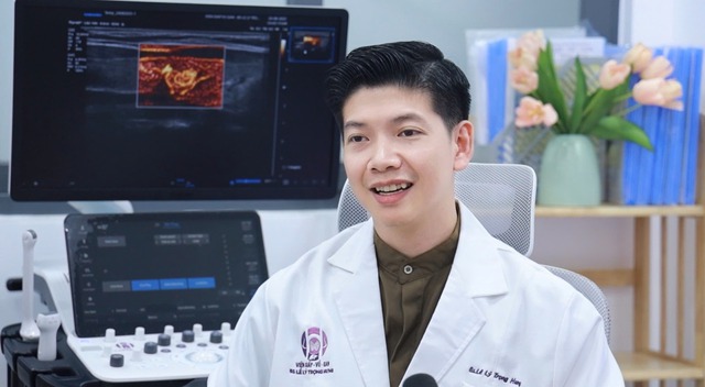 B&aacute;c sĩ 'hot boy' đưa kiến thức tuyến gi&aacute;p đến gần hơn với người trẻ- Ảnh 1.