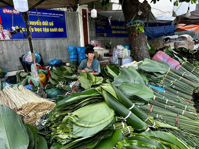Bật m&iacute; về những chiếc l&aacute; dong 13 th&aacute;ng- Ảnh 3.