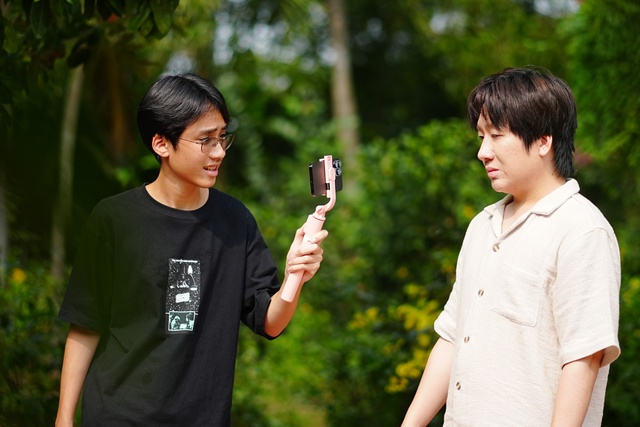 Con trai cao 1,78m, thạo 3 thứ tiếng của Thu Trang đi đ&oacute;ng phim - Ảnh 3.