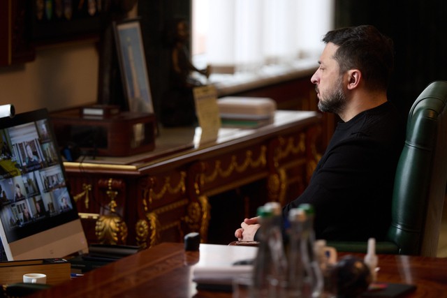 Chiến sự Ukraine ng&agrave;y 1.445: Rộ tin Nga đề nghị hợp t&aacute;c 12.000 tỉ USD với Mỹ- Ảnh 2.