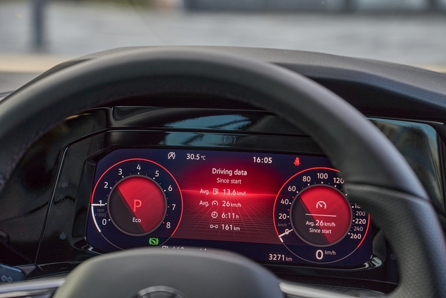 4 yếu tố then chốt gi&uacute;p &ocirc; t&ocirc; tiết kiệm nhi&ecirc;n liệu khi đi đường d&agrave;i - Ảnh 2.