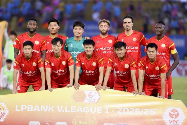Bảng xếp hạng v&ograve;ng 13 V-League mới nhất: HAGL leo thẳng l&ecirc;n tốp 8, đẩy Nam Định xuống vị tr&iacute; kh&oacute; tin- Ảnh 2.