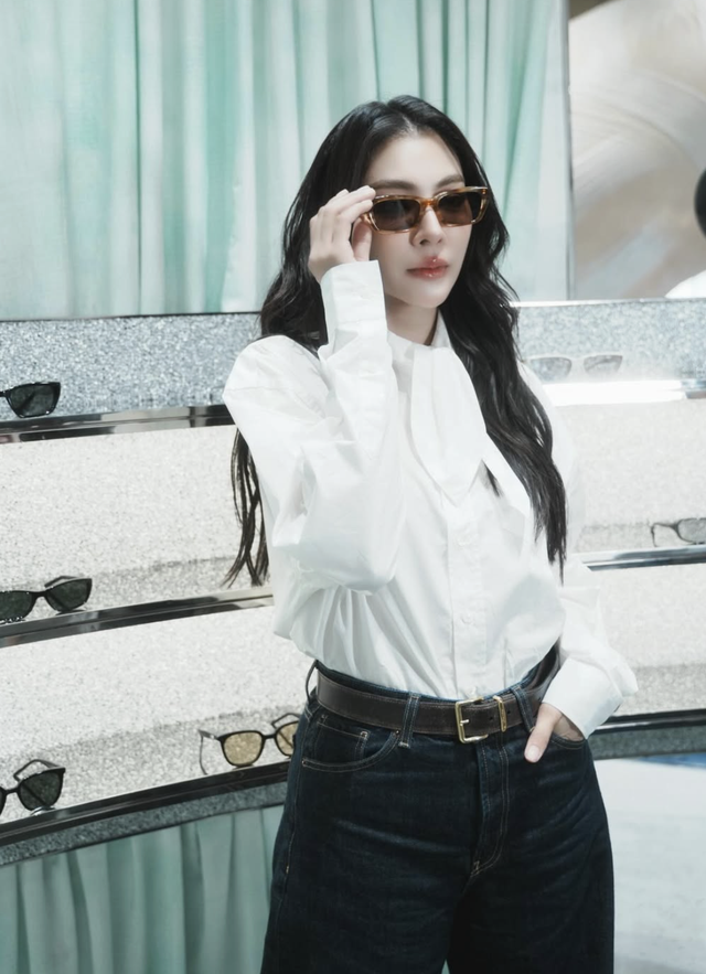 Áo sơ mi trắng, vẻ đẹp tối giản làm nên sức hút dài lâu- Ảnh 3.