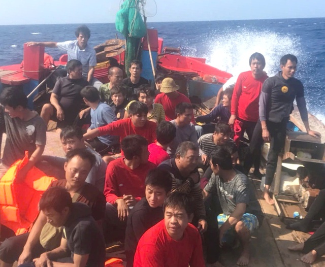 Những k&igrave;nh ngư L&yacute; Sơn ở Ho&agrave;ng Sa - Ảnh 4.