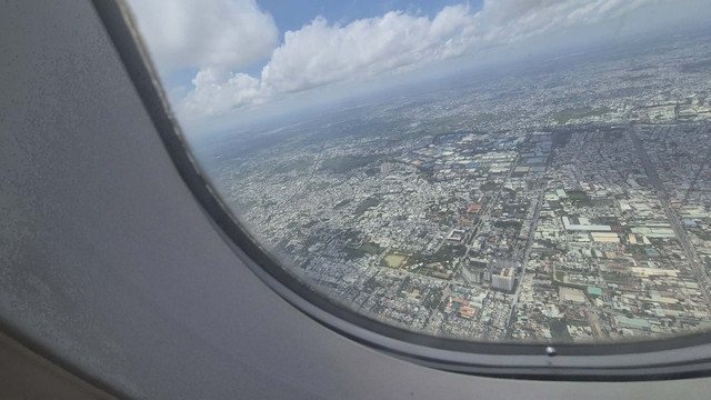 Chưa đến tết nhưng&hellip; hết v&eacute; m&aacute;y bay trở lại TP.HCM sau tết- Ảnh 4.