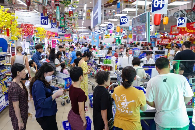 Nỗ lực b&igrave;nh ổn gi&aacute; h&agrave;ng tết- Ảnh 1.