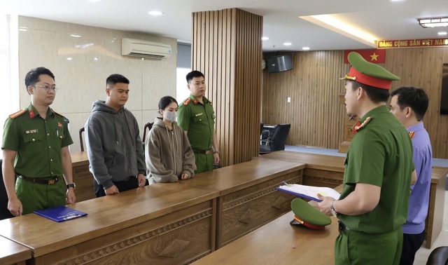 Ph&oacute; thủ tướng gửi thư khen C&ocirc;ng an Đ&agrave; Nẵng triệt ph&aacute; 3 đường d&acirc;y bu&ocirc;n lậu lớn- Ảnh 1.