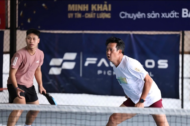 Huy Kh&aacute;nh lần đầu v&ocirc; địch giải pickleball- Ảnh 12.