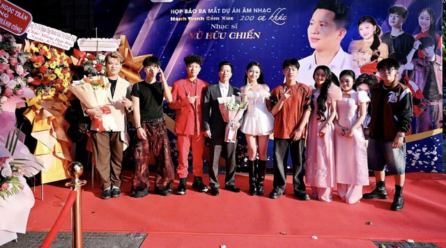 VĐV - Nhạc sĩ Vũ Hữu Chiến ra mắt nhạc xu&acirc;n v&agrave; Giai điệu cuộc sống- Ảnh 3.