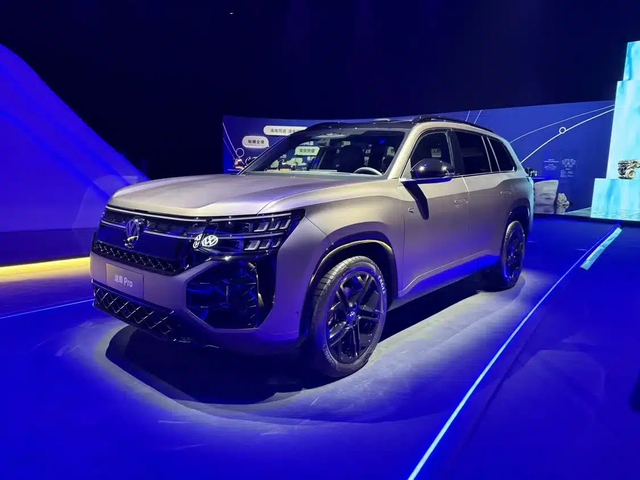 Volkswagen Teramont Pro sắp về Việt Nam, 'đấu' Toyota Land Cruiser Prado - Ảnh 1.