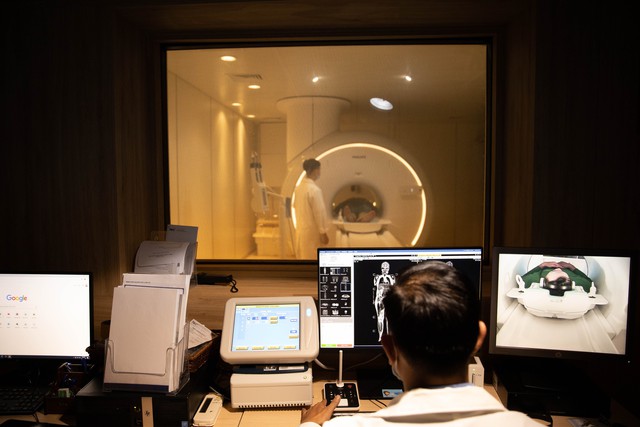 &lsquo;Mắt thần&rsquo; tầm so&aacute;t bệnh hiểm ngh&egrave;o tại Bệnh viện đa khoa Quốc tế T&acirc;n An- Ảnh 1.