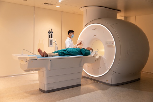 &lsquo;Mắt thần&rsquo; tầm so&aacute;t bệnh hiểm ngh&egrave;o tại Bệnh viện đa khoa Quốc tế T&acirc;n An- Ảnh 2.