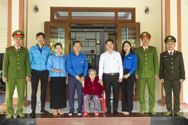 Bữa cơm tất ni&ecirc;n đầm ấm c&ugrave;ng Mẹ Việt Nam anh h&ugrave;ng- Ảnh 1.