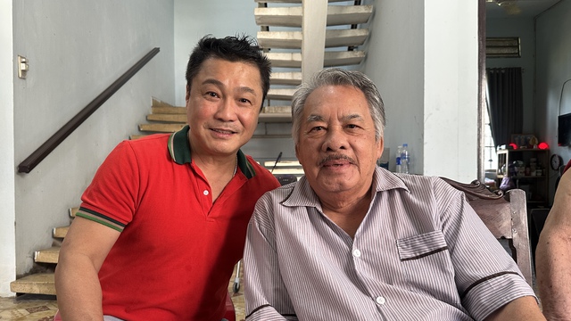 L&yacute; H&ugrave;ng nghẹn ng&agrave;o khi c&ugrave;ng em g&aacute;i L&yacute; Hương thực hiện di nguyện của cha- Ảnh 4.