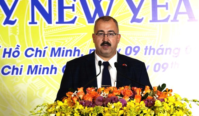 B&iacute; thư v&agrave; Chủ tịch TP.HCM gặp gỡ cơ quan đại diện nước ngo&agrave;i- Ảnh 3.