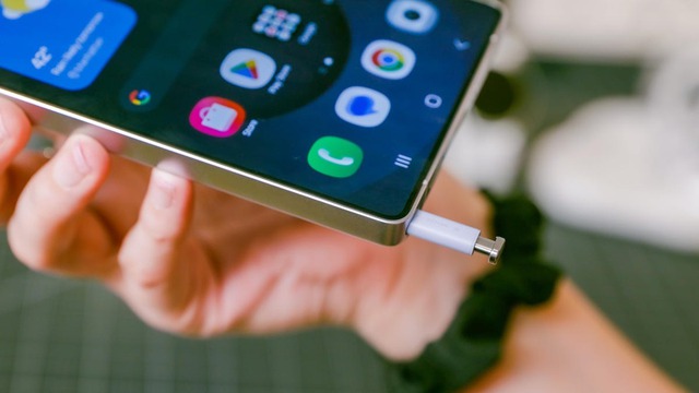 V&igrave; sao Samsung m&atilde;i kh&ocirc;ng chịu n&acirc;ng cấp phần cứng cho điện thoại Galaxy? - Ảnh 1.