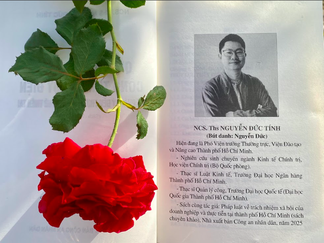 &lsquo;Cẩm nang&rsquo; ph&aacute;p luật về thủy điện cho người d&acirc;n v&ugrave;ng lũ- Ảnh 2.