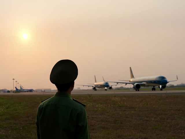 Những cuộc đấu tr&iacute; nơi cửa ng&otilde; T&acirc;n Sơn Nhất- Ảnh 6.