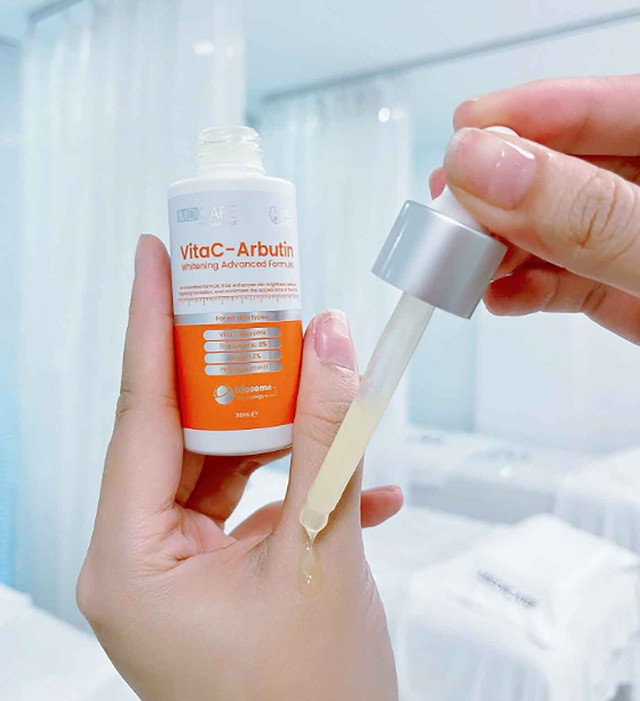 Top 3 serum vitamin C khiến làn da xỉn màu, lão hóa cỡ nào cũng tươi trẻ - Ảnh 5. Top 3 serum vitamin C khiến làn da xỉn màu, lão hóa cỡ nào cũng tươi trẻ - Ảnh 5.