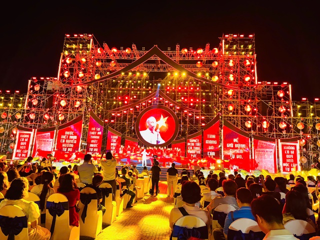 Tưng bừng đêm thơ Việt Nam 2026 với chủ đề 'Hồn thơ Việt' tại TP.HCM - Ảnh 3.